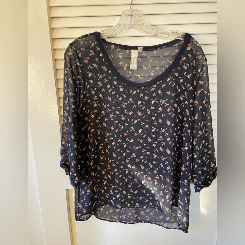Robin K. Flowered Blouse